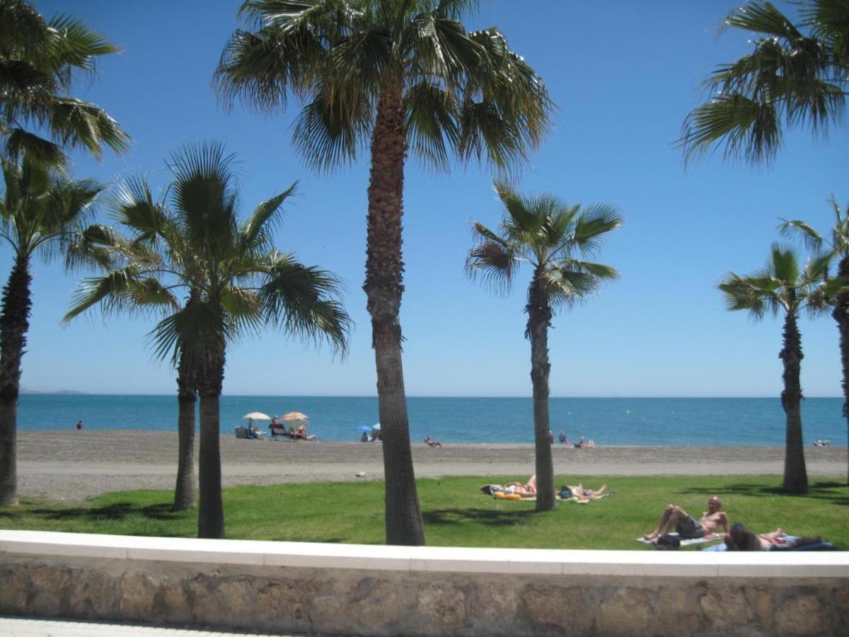Apartamento 3 Habitaciones En Torre Del Mar A 50 Metros De La Playa Exterior photo